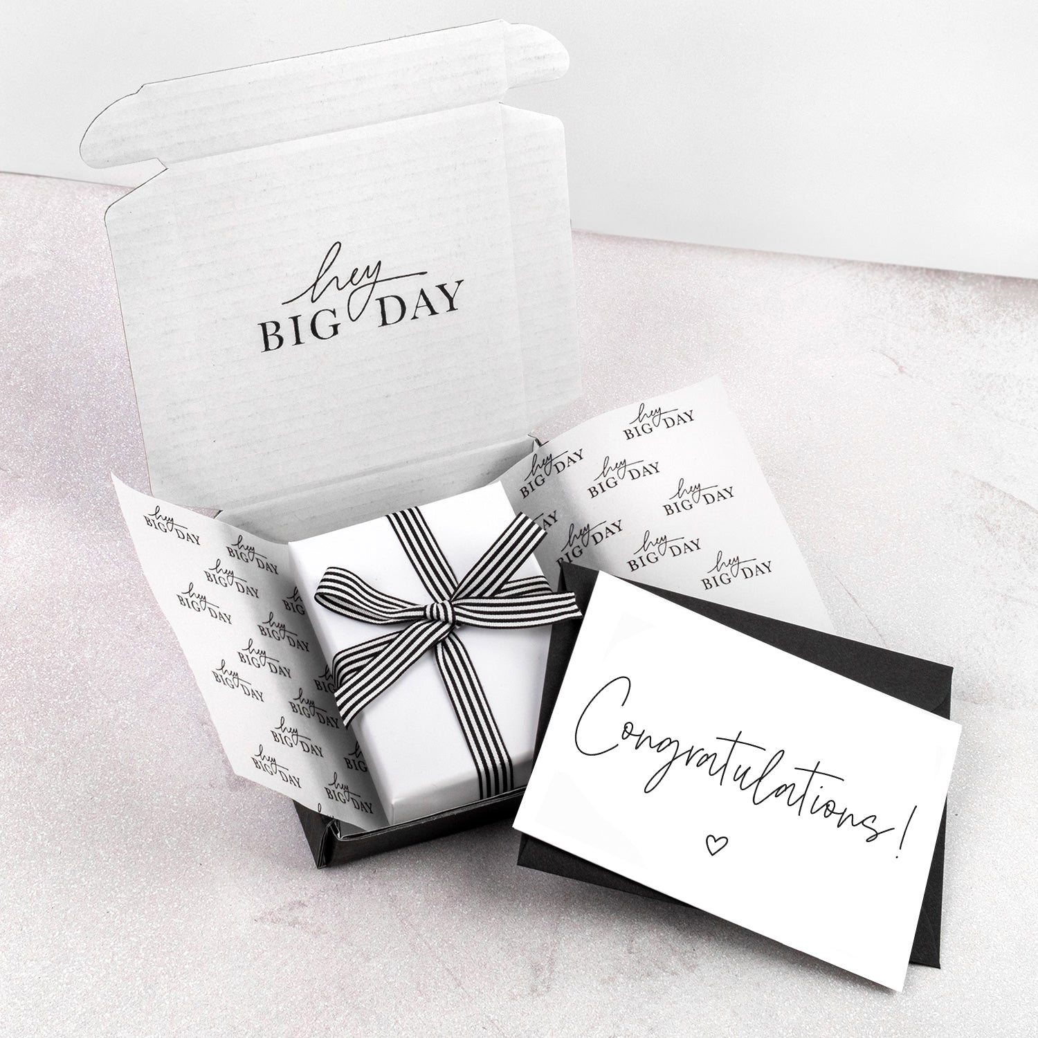 Gift Wrapping - "Congratulations! ♡"