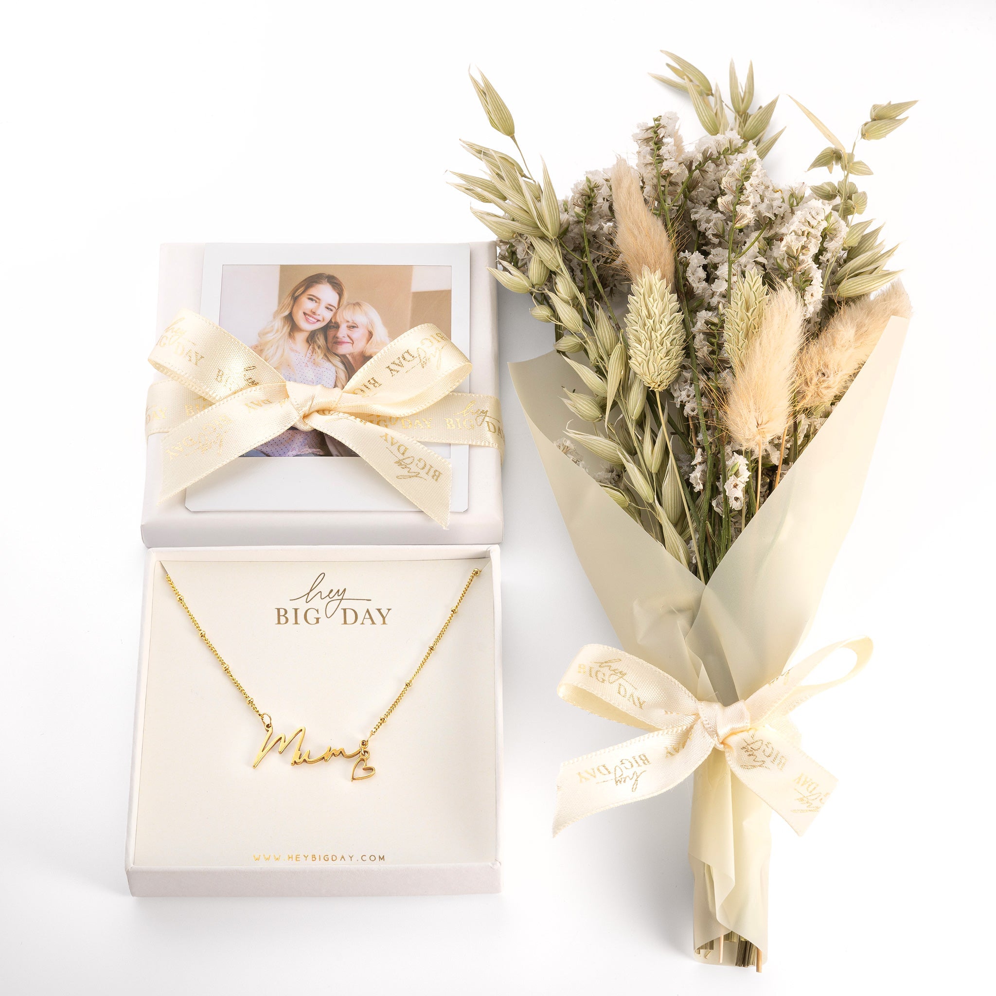 Mum Necklace with Mini Dried Flowers & Polaroid Photo Set Gift gold jewellery